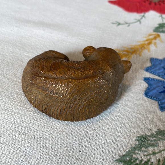 Vintage MCM little sleeping brown bear - Picture 3 of 7